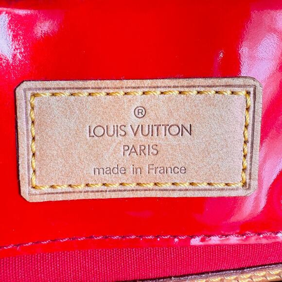 Louis Vuitton Monogram Vernis Reade PM - Picture 11 of 13